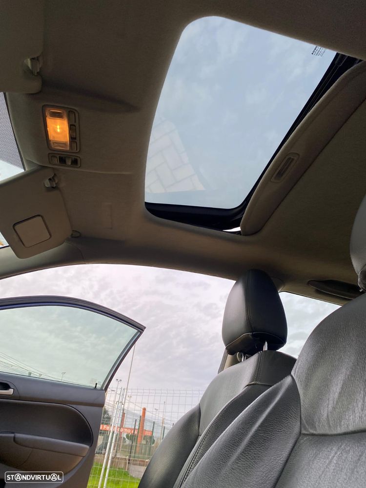 Honda Civic 1.6i ES - 8