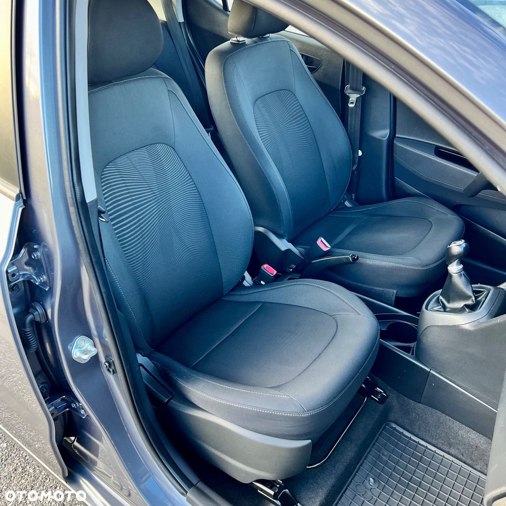 Hyundai i10 1.0 YES Silver - 23