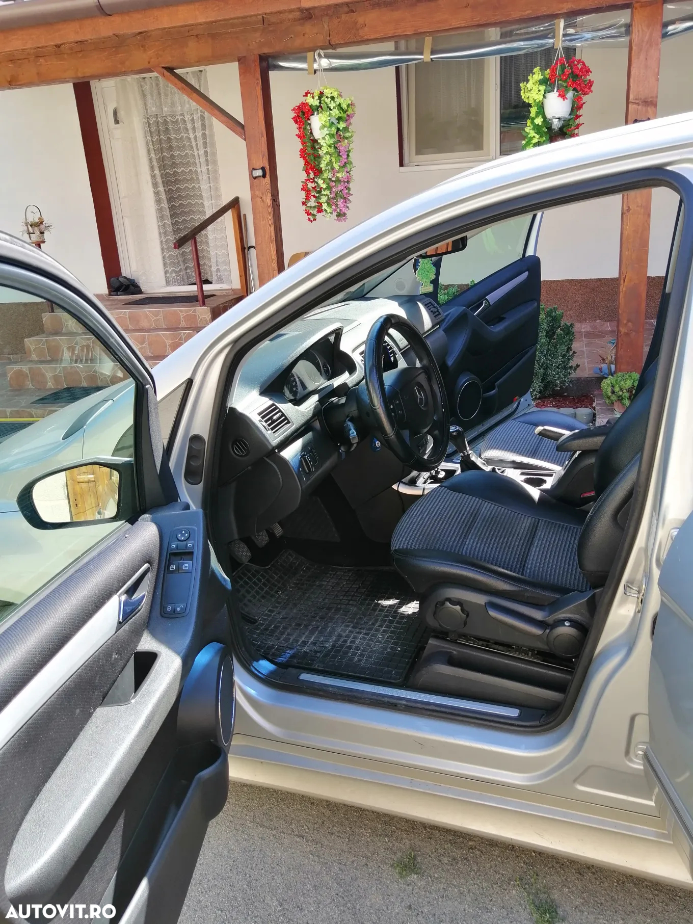 Mercedes-Benz B 180 CDI - 4