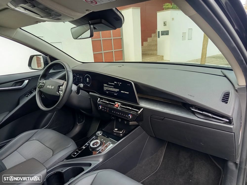 Kia Niro EV 64kWh Drive - 13