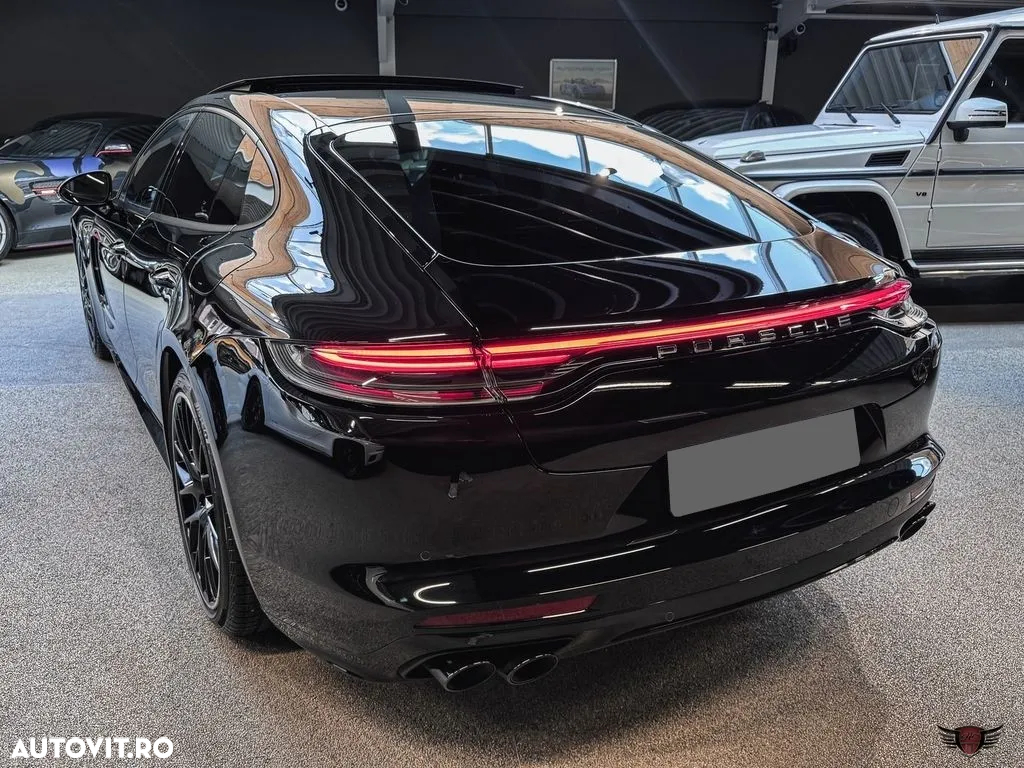 Porsche Panamera 4 E-Hybrid - 12
