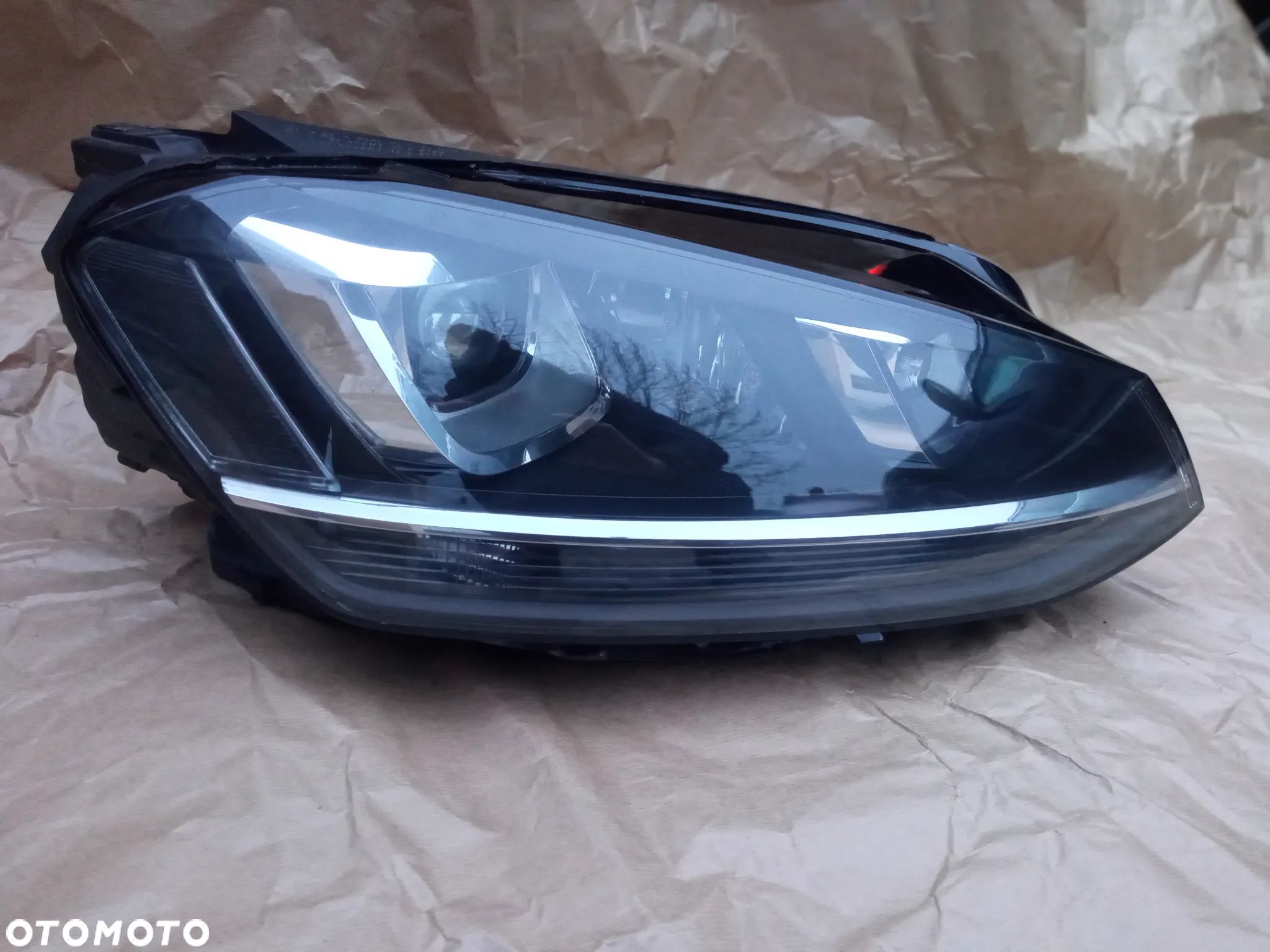GOLF 7 VII LAMPA PRAWA PRAWY BI XENON 5G1941032 EUROPA 2016 - 1