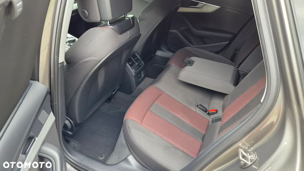 Audi A4 Avant 40 TDI S tronic - 28