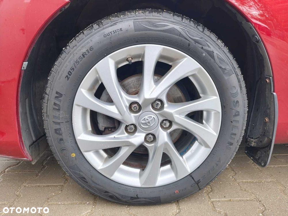 Toyota Auris Hybrid 135 Comfort - 36