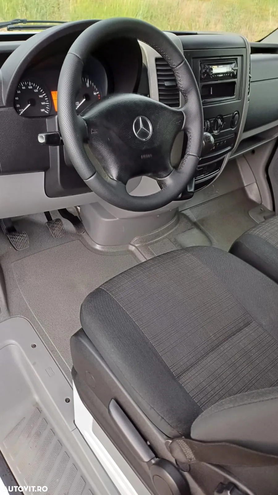 Mercedes-Benz Sprinter - 5