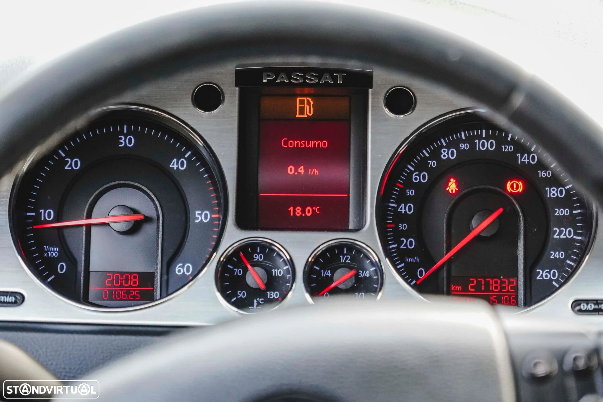 VW Passat - 32