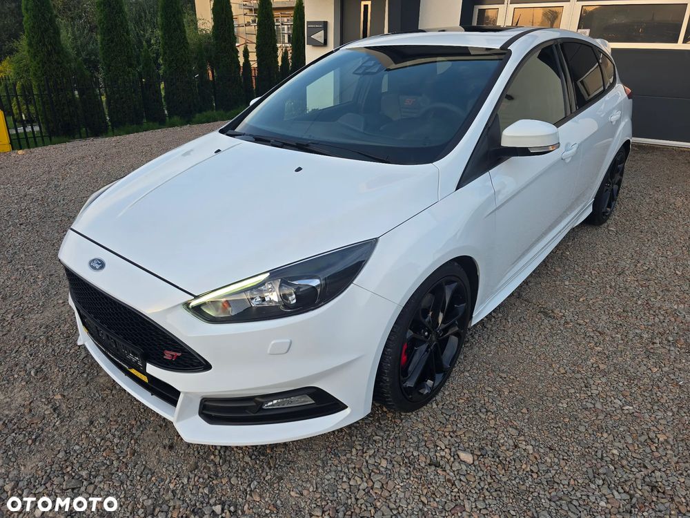 Ford Focus - 2