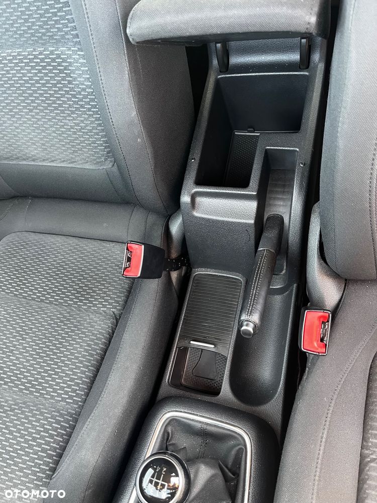 Volkswagen Golf Plus - 19