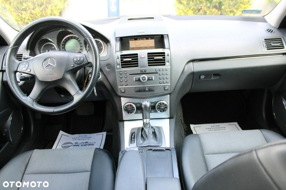 Mercedes-Benz Klasa C 220 (BlueTEC) d 7G-TRONIC Exclusive - 28