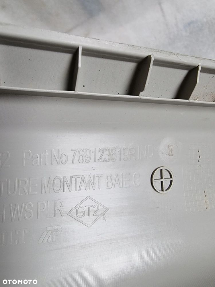 Osłona słupka lewy przód Duster II - 8