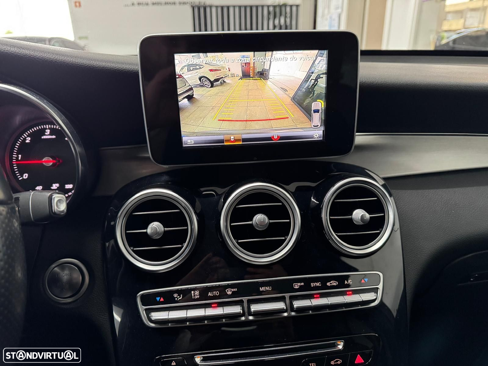 Mercedes-Benz GLC 250 d AMG Line 4-Matic - 28