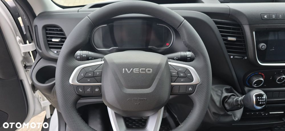 Iveco TACHOGRAF 35S18H KONTENER Z WINDĄ - OKAZJA - 17