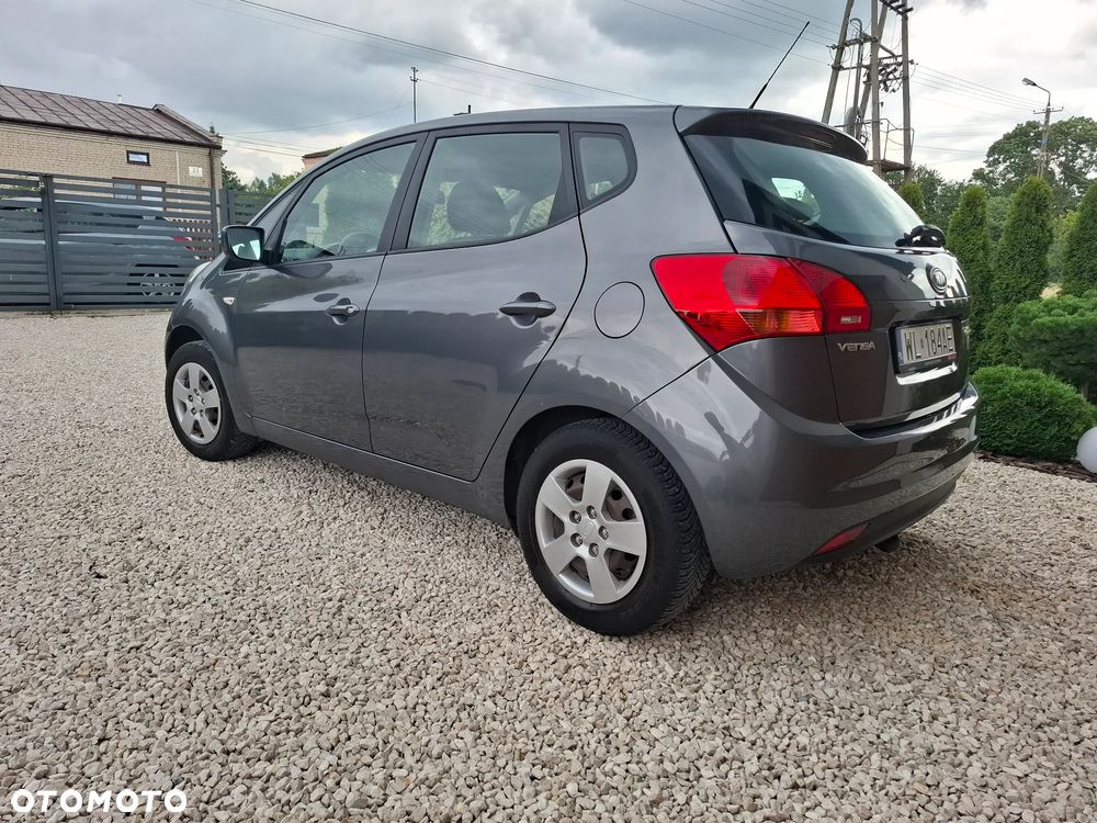 Kia Venga 1.4 CVVT Vision - 17