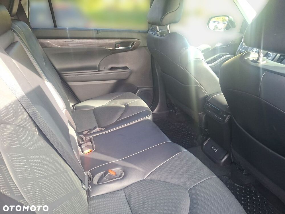 Toyota Highlander 2.5 Hybrid Executive - 10