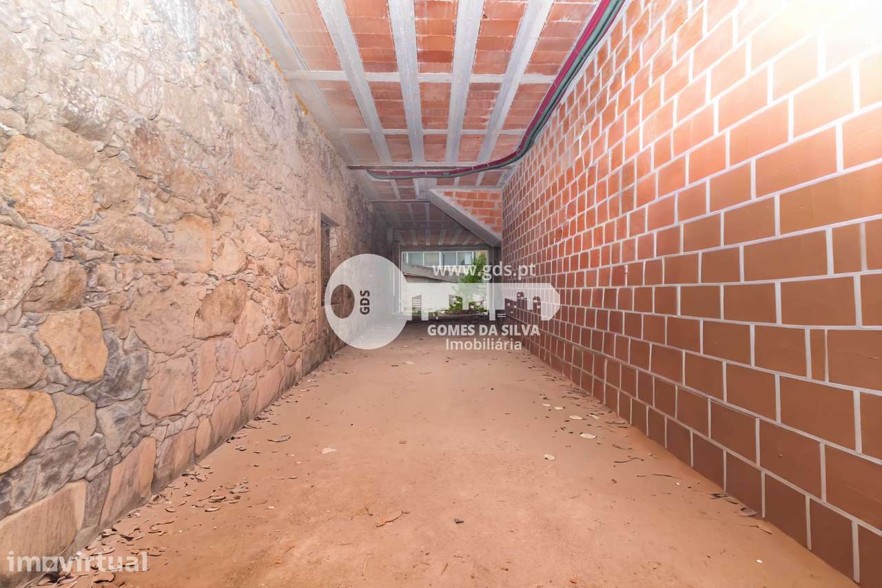 Loja Comercial para Arrendamento – Praça do Comércio, Braga - Grande imagem: 2/20