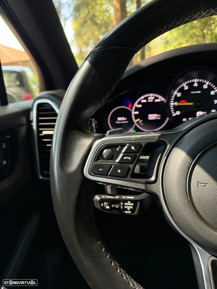 Porsche Cayenne E-Hybrid - 31
