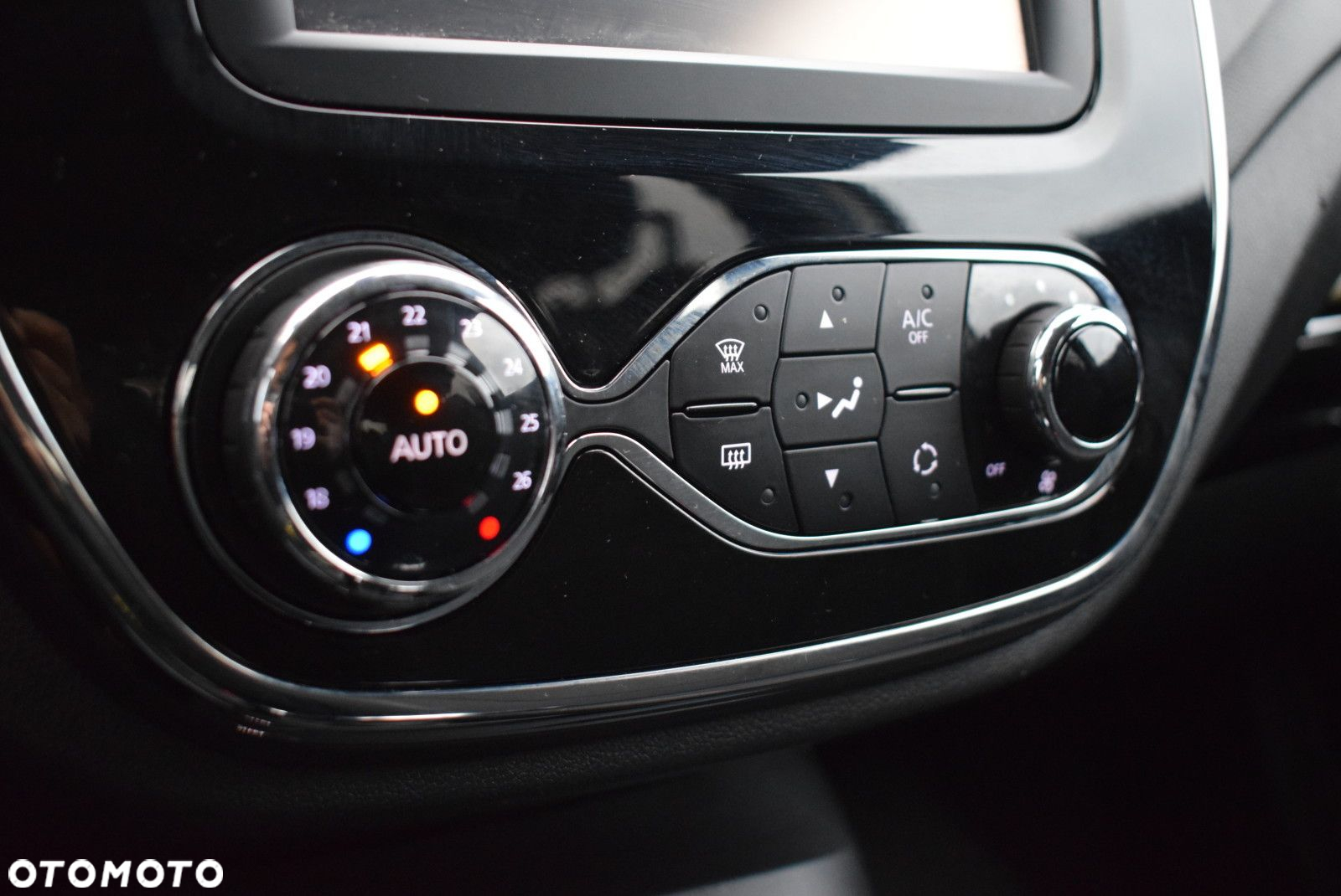 Renault Captur - 17