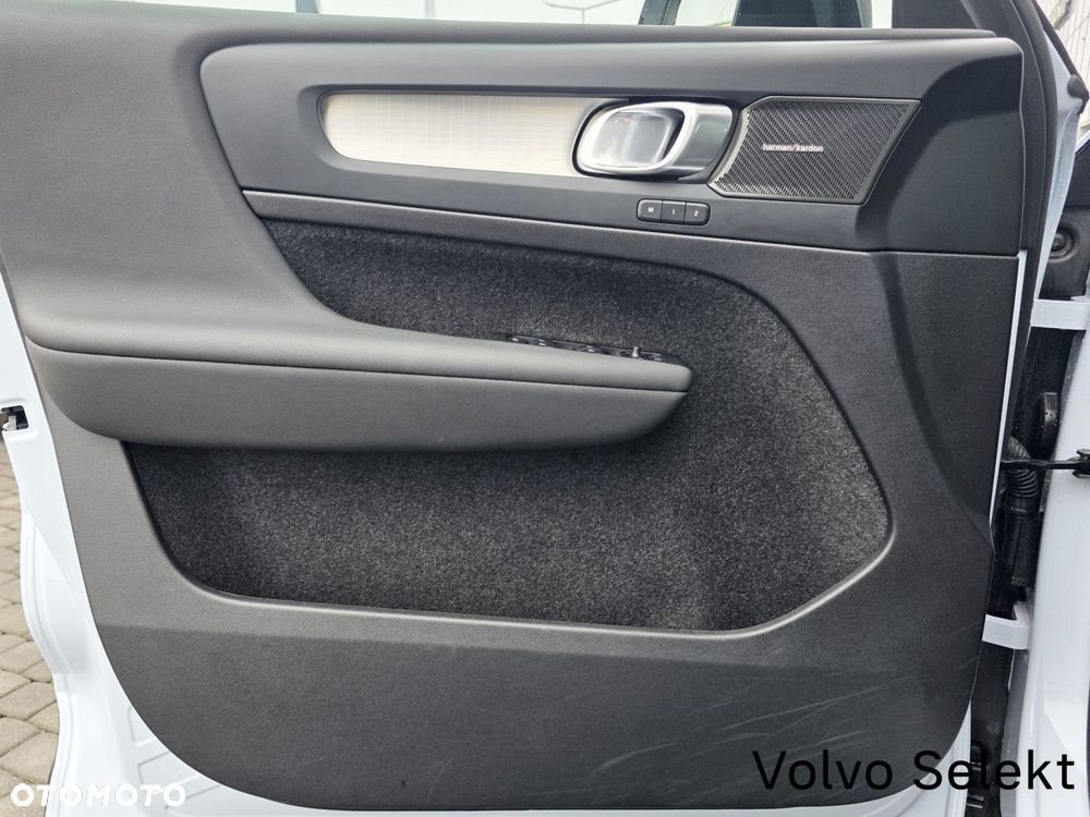 Volvo XC 40 - 15