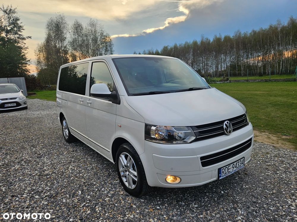 Volkswagen Multivan - 11