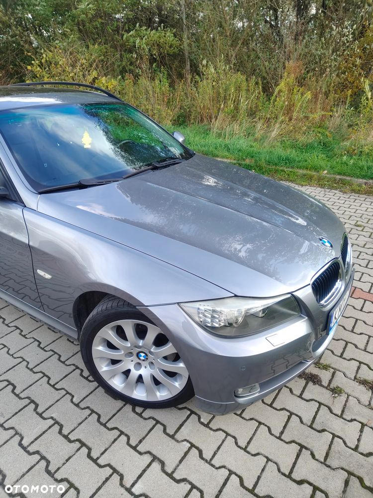 BMW Seria 3 318i - 22
