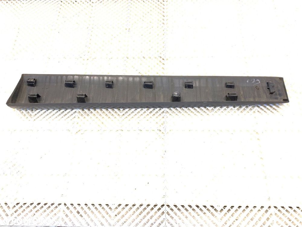 LISTWA DRZWI LEWY PRZÓD  RENAULT GRAND SCÉNIC III (JZ0/1_) 2009 - 2022 1.4 16V (JZ0F) 96 kW [131 - 4