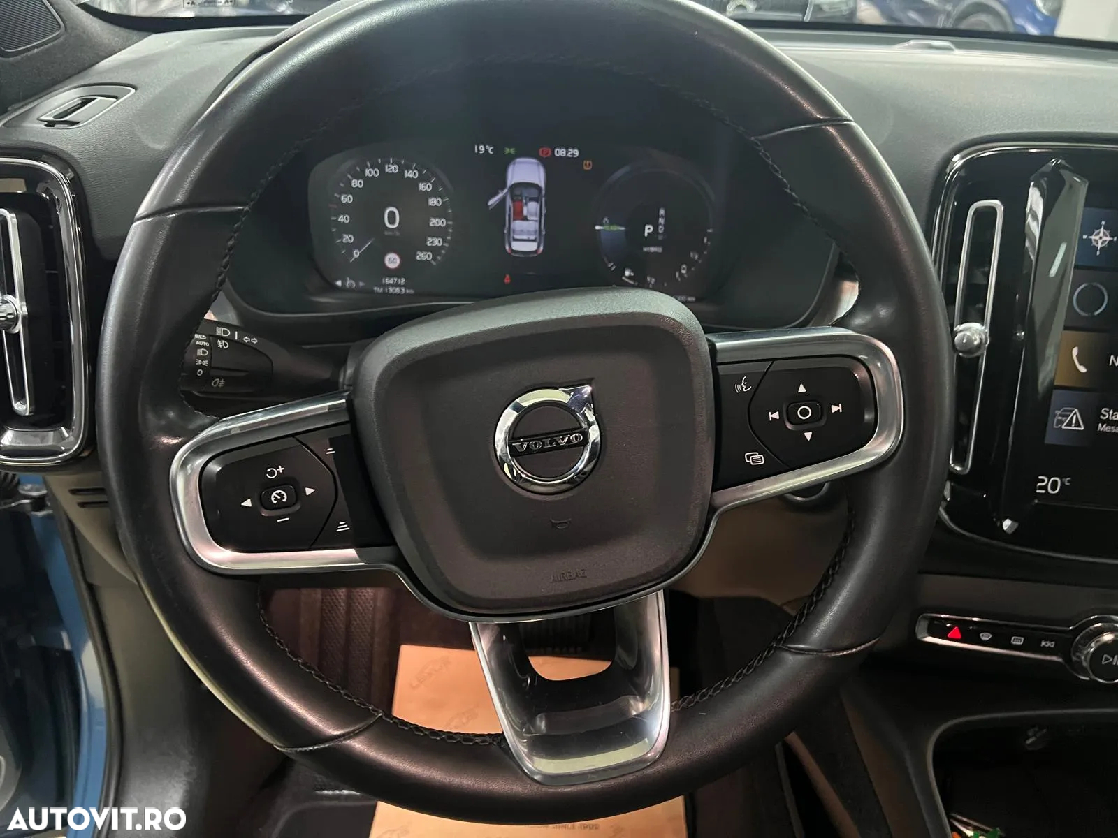 Volvo XC 40 T4 Recharge DKG Essential - 4