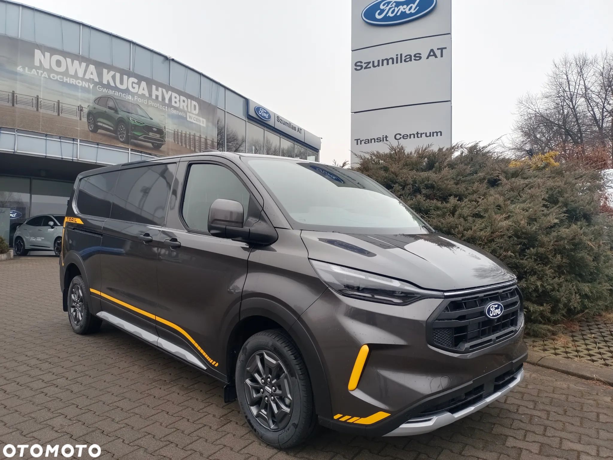 Ford Custom TRAIL - 1