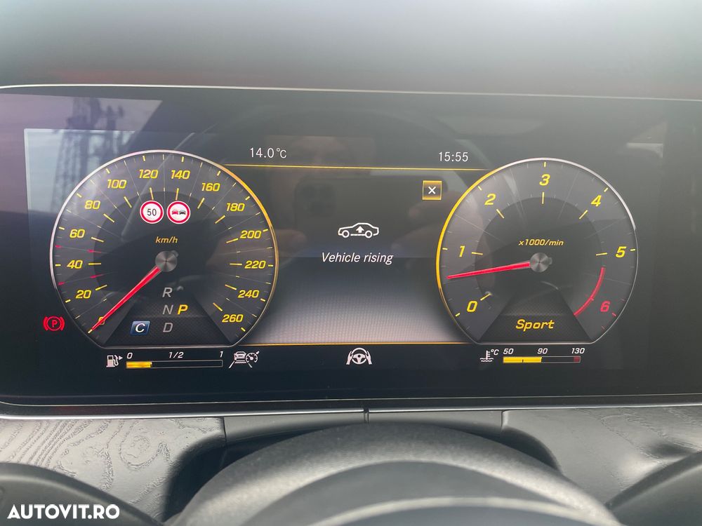 Mercedes-Benz E - 31