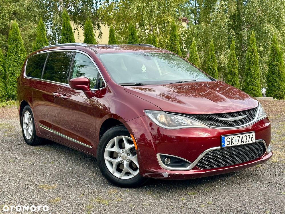 Chrysler Pacifica - 5