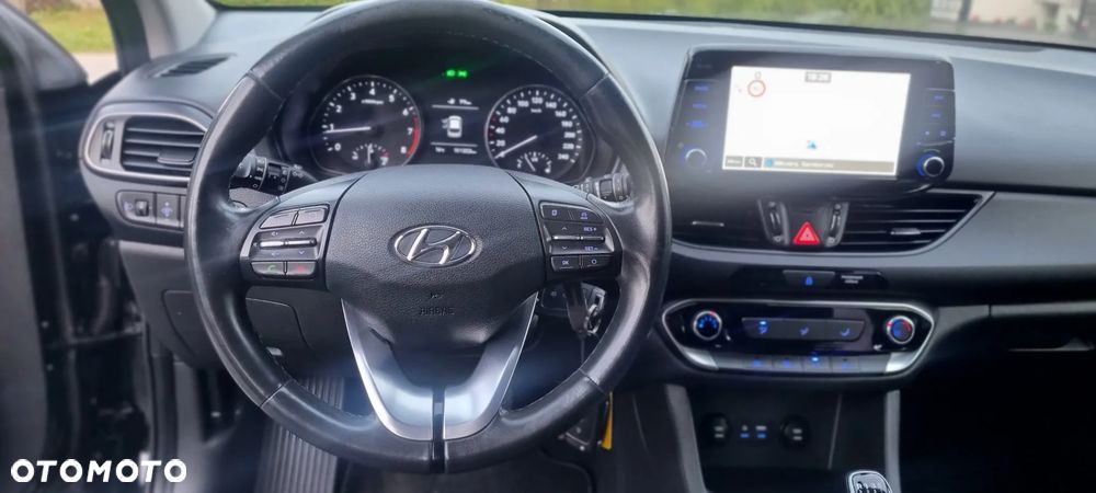 Hyundai i30 1.4 Comfort - 13
