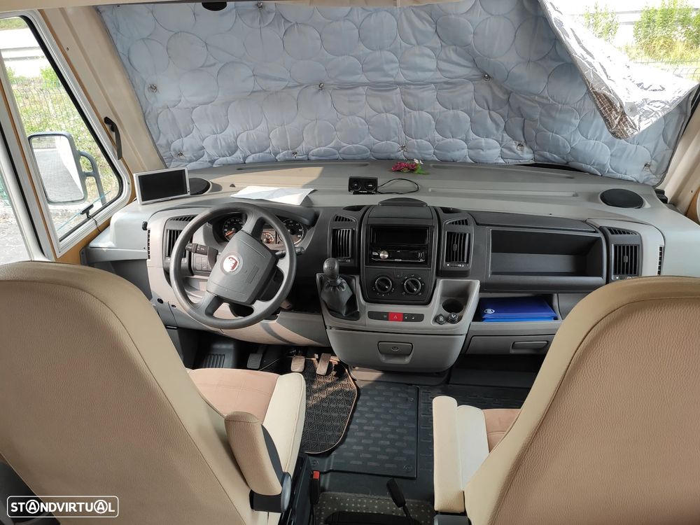 Pilote Aventura G730 Cama Central - 6