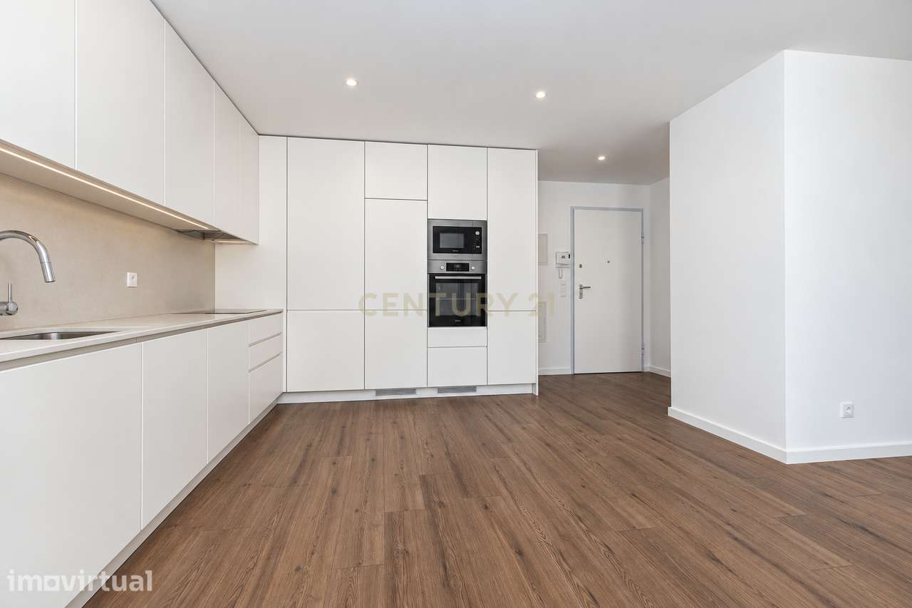 T2 Novo e Exclusivo no Neudel | Terraço de 32 m² + Espaço Extra de 44 - Grande imagem: 5/21