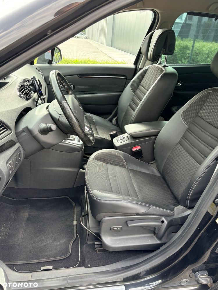 Renault Scenic Energy dCi 130 Euro 6 S&S Bose Edition - 10