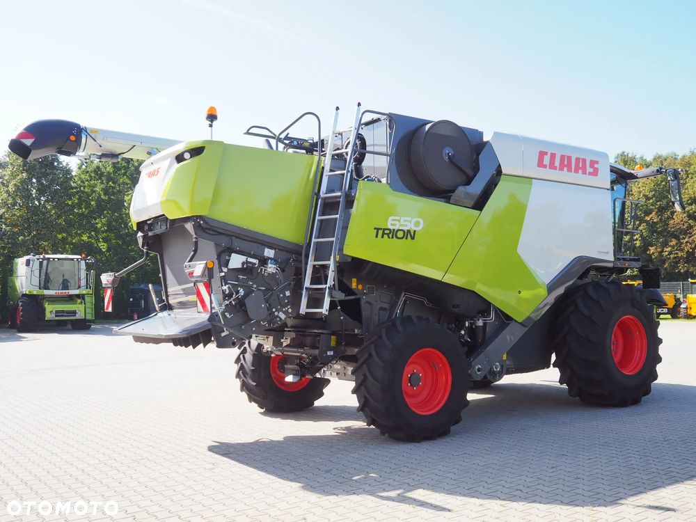 Claas Trion 650 GPS + V680 - 4