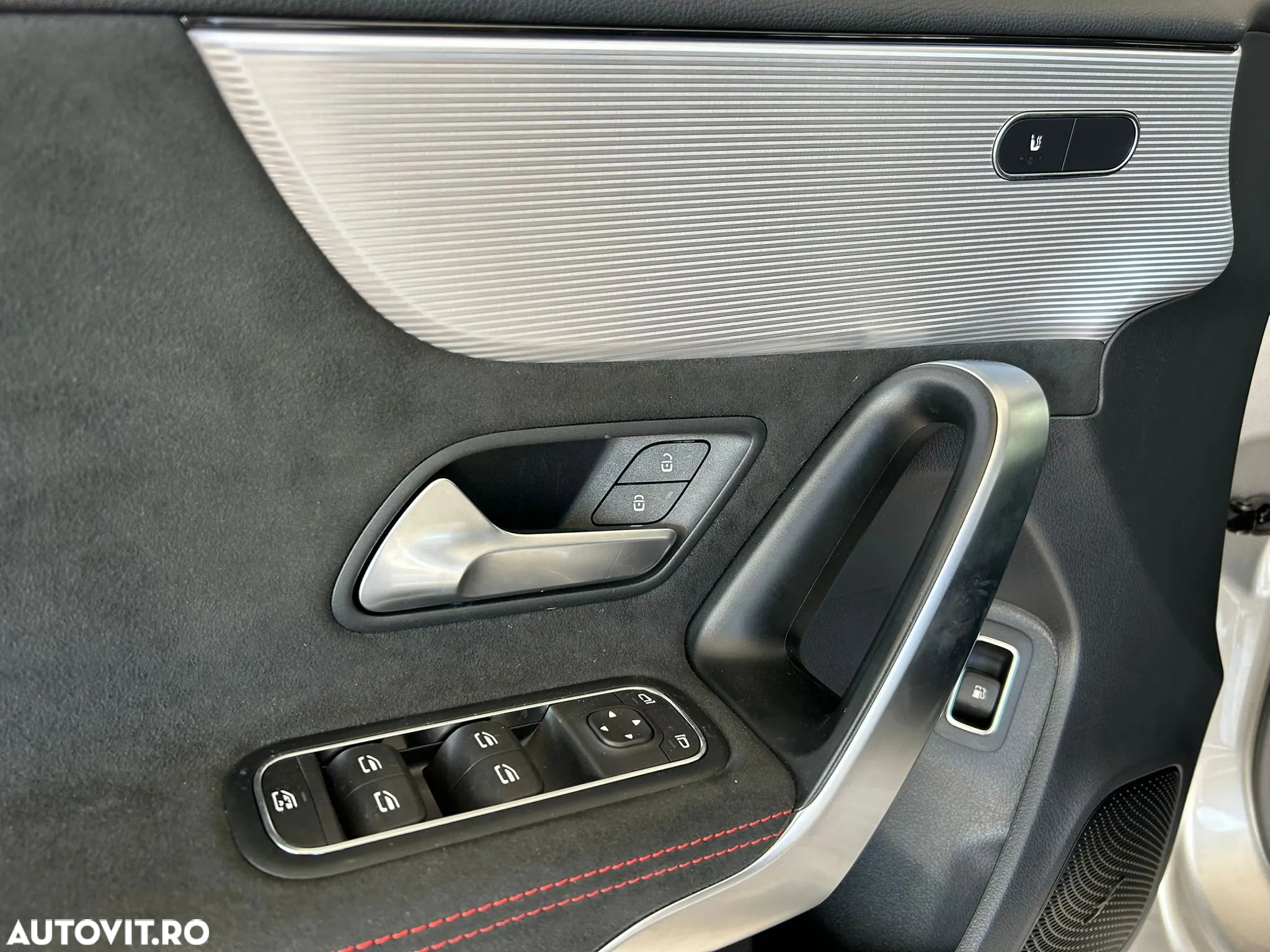 Mercedes-Benz A 250 e 8G-DCT AMG Line Advanced Plus - 11