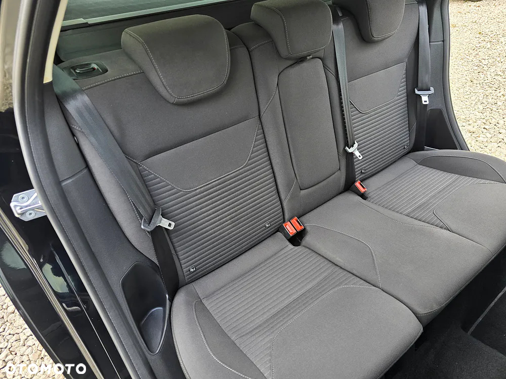 Ford Focus 1.5 EcoBlue SCR Titanium - 24