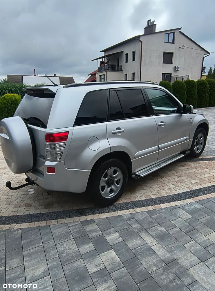 Suzuki Grand Vitara 1.9 DDiS - 3