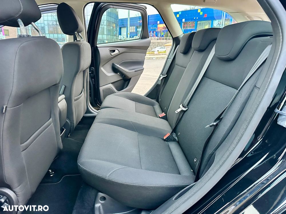 Ford Focus 1.5 EcoBlue Start-Stopp-System TITANIUM - 25