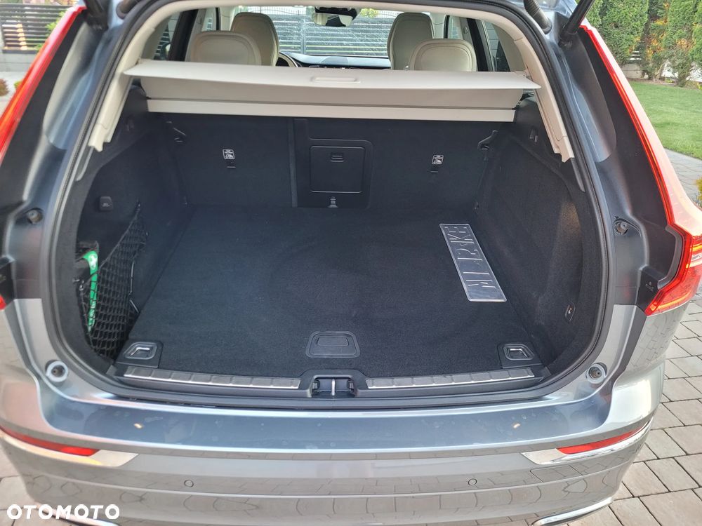 Volvo XC 60 B5 B AWD Inscription - 28