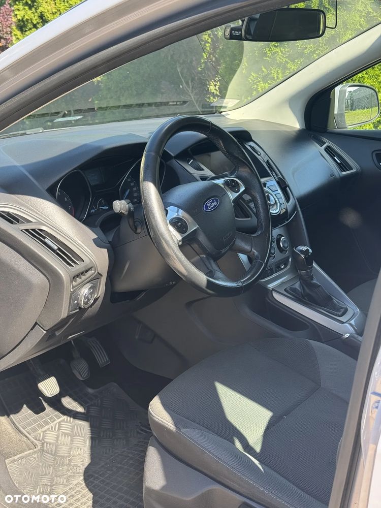 Ford Focus 1.6 Ambiente - 7