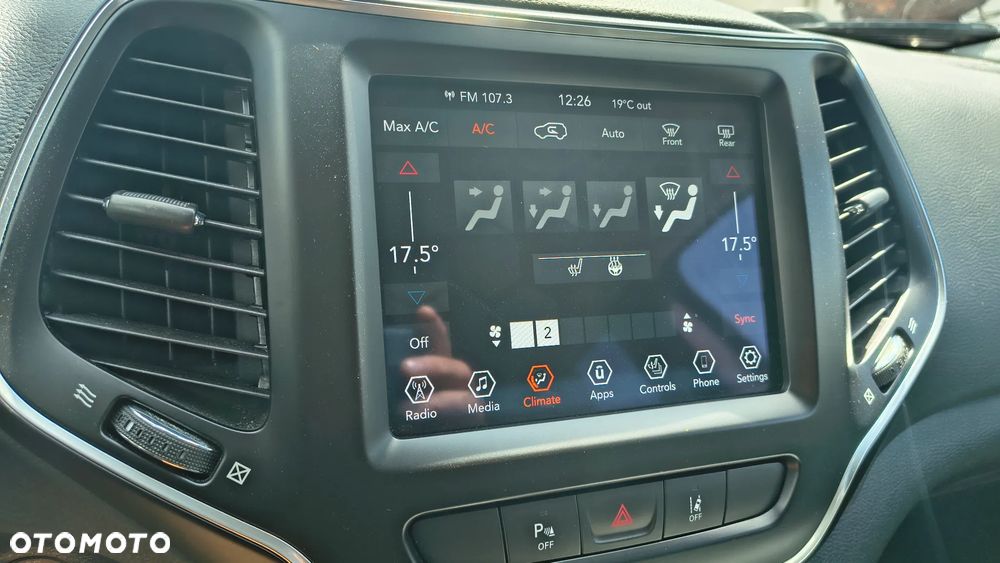 Jeep Cherokee - 14