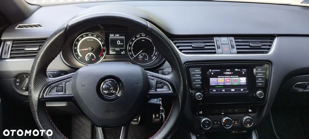 Skoda Octavia 2.0 TDI RS - 24