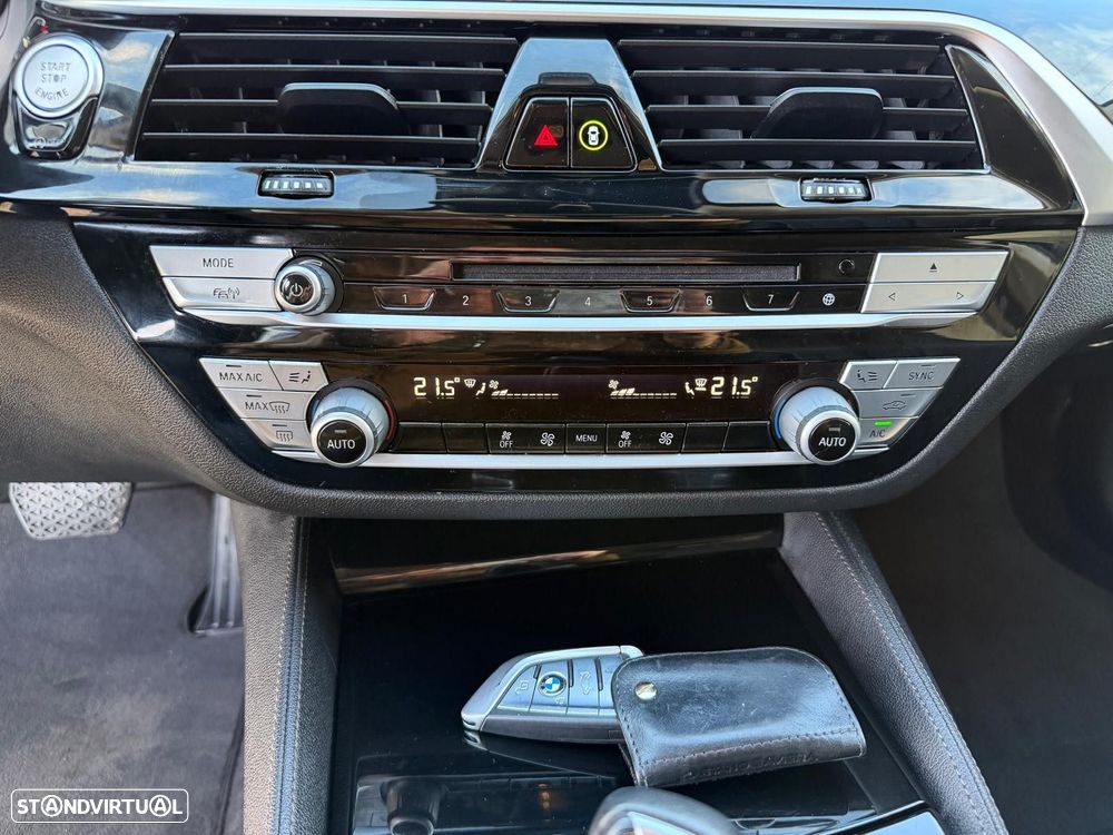 BMW 520 d Line Luxury Auto - 27