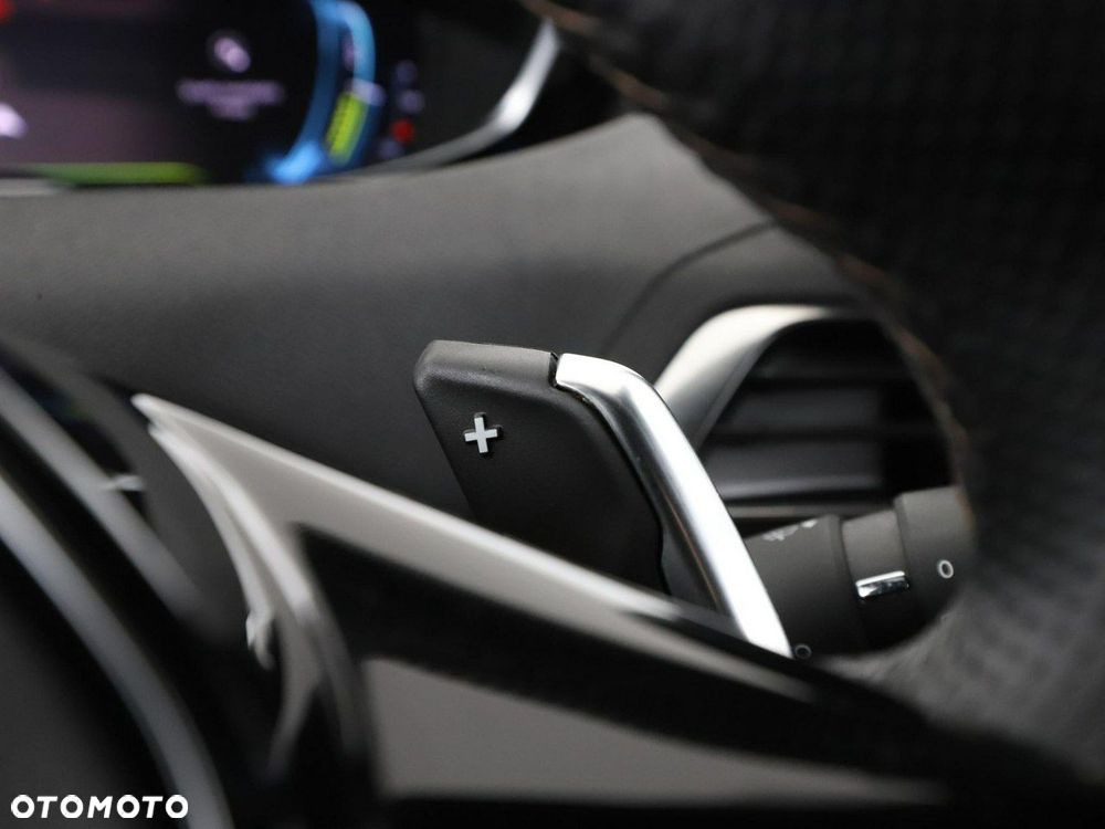 Peugeot 3008 Plug-In Hybrid 225 e-EAT8 GT - 33