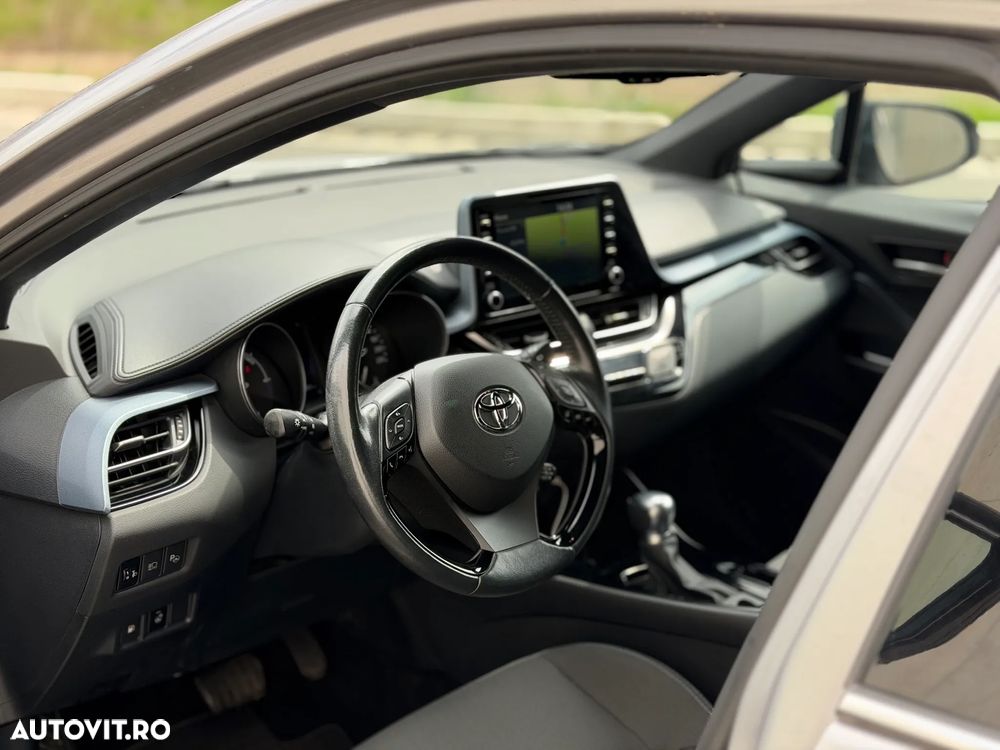 Toyota C-HR 2.0 HSD 184 CP 4x2 CVT C-ult Style - 10