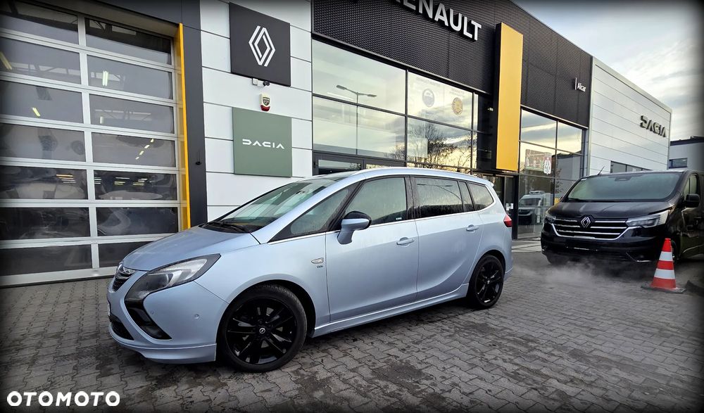 Opel Zafira Sport - 2