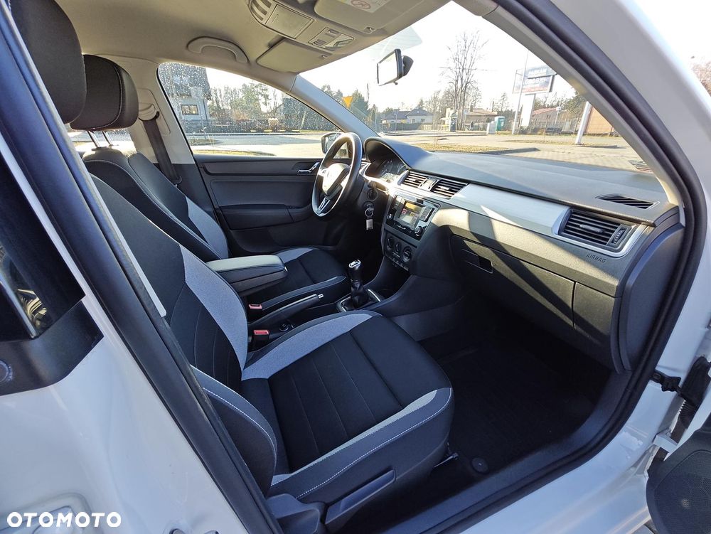 Skoda RAPID Spb 1.2 TSI Ambition - 9