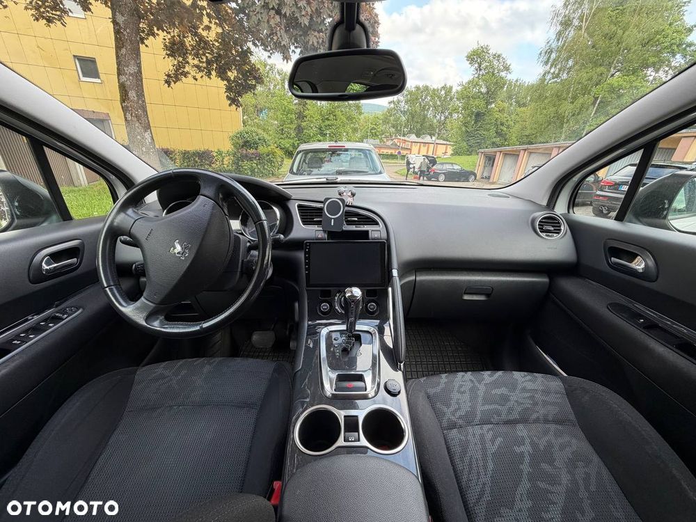 Peugeot 3008 1.6 Allure - 6