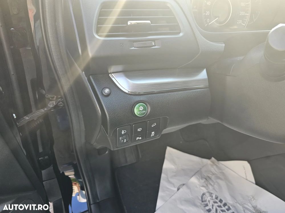 Honda CR-V 1.6i DTEC 4WD Automatik Elegance - 16