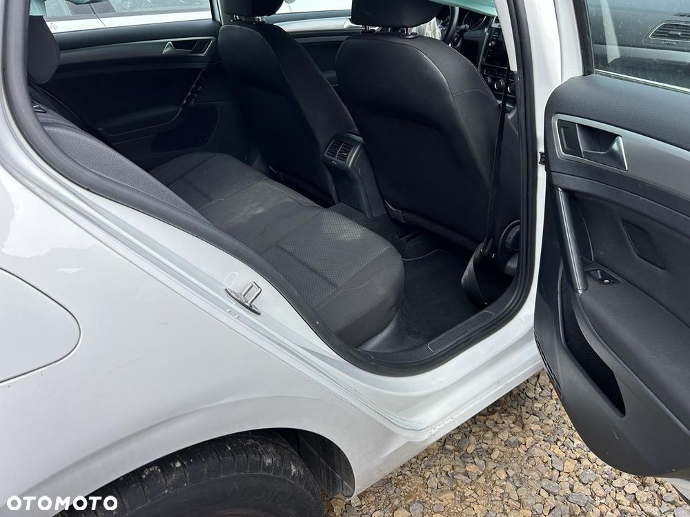 Volkswagen Golf 1.6 TDI (BlueMotion Technology) Trendline - 9